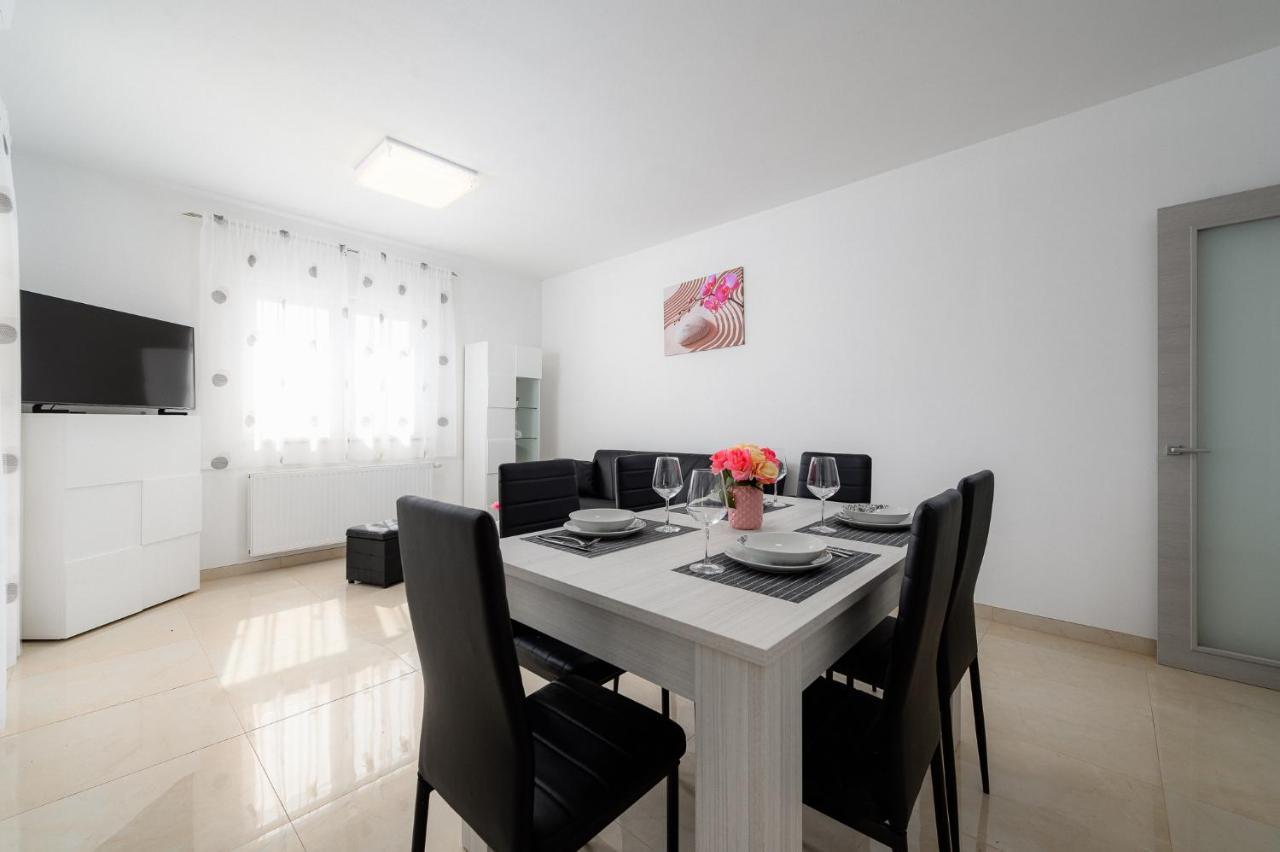 Stancija Amoroso Porec Apartments Eksteriør bilde