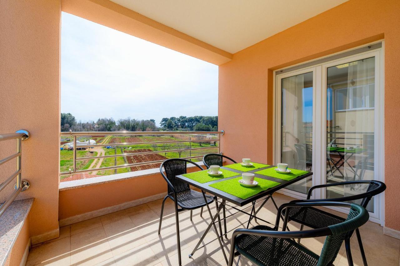 Stancija Amoroso Porec Apartments Eksteriør bilde