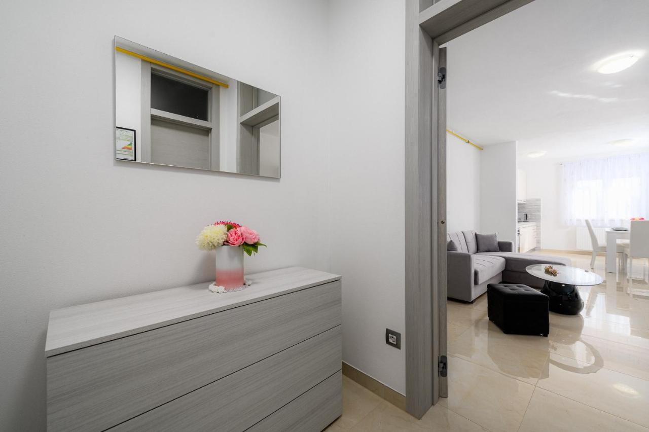 Stancija Amoroso Porec Apartments Eksteriør bilde