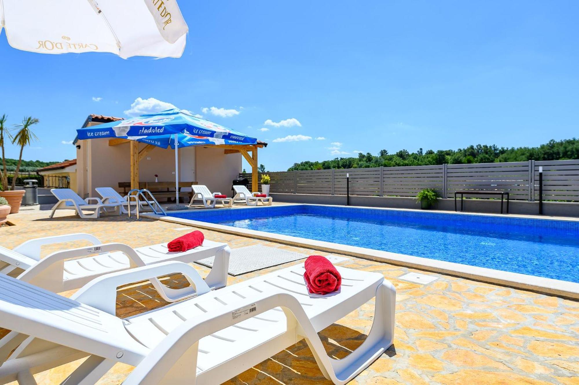 Stancija Amoroso Porec Apartments Eksteriør bilde